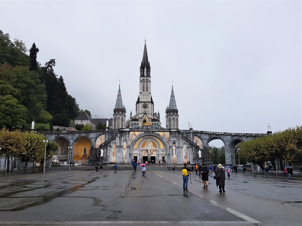 Lourdes – Little Old World